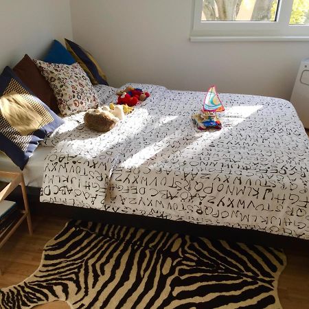 Cozy Danube Room - 15 Mins To Downtown Відень Екстер'єр фото