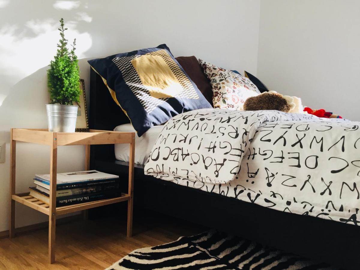 Cozy Danube Room - 15 Mins To Downtown Відень Екстер'єр фото